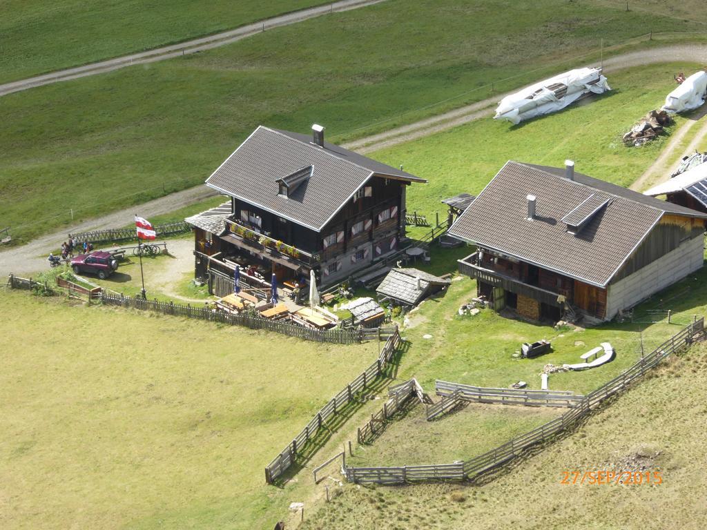 Berghuette Volkzeinerhuette Guest House Außervillgraten Eksteriør bilde